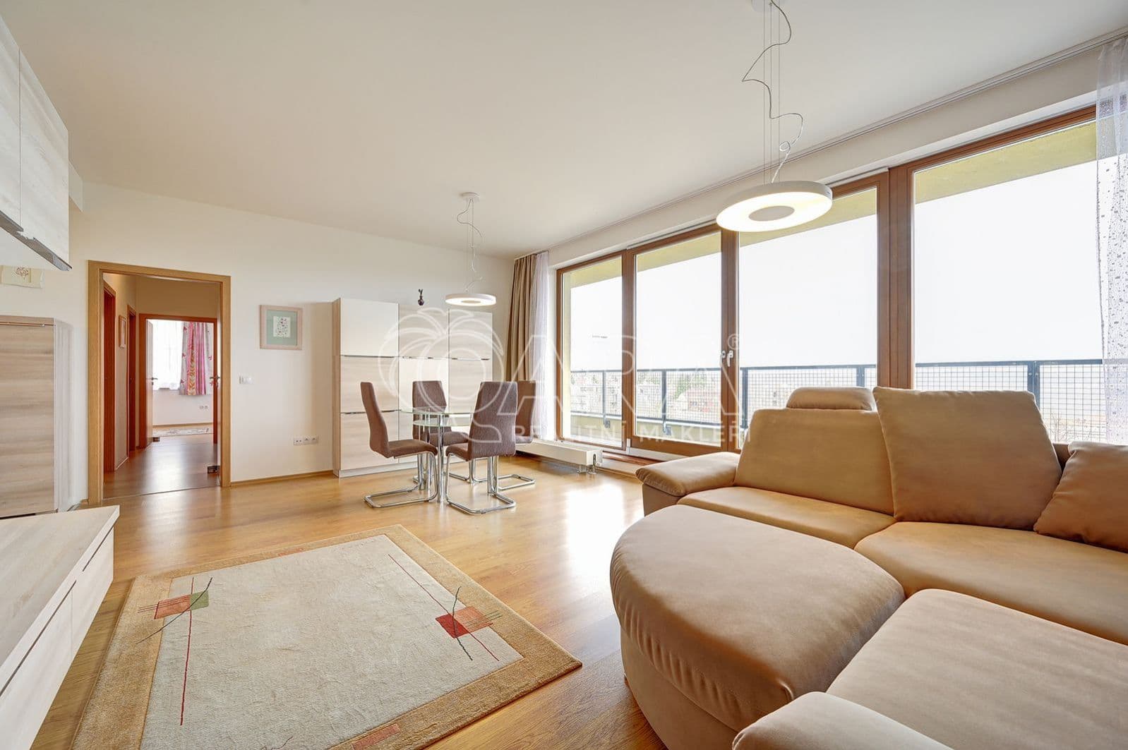 PRONAJATO – Moderní a kompletně zařízený byt 3+kk, 90 m², terasa, garážové stání, K Červenému vrchu, Vokovice