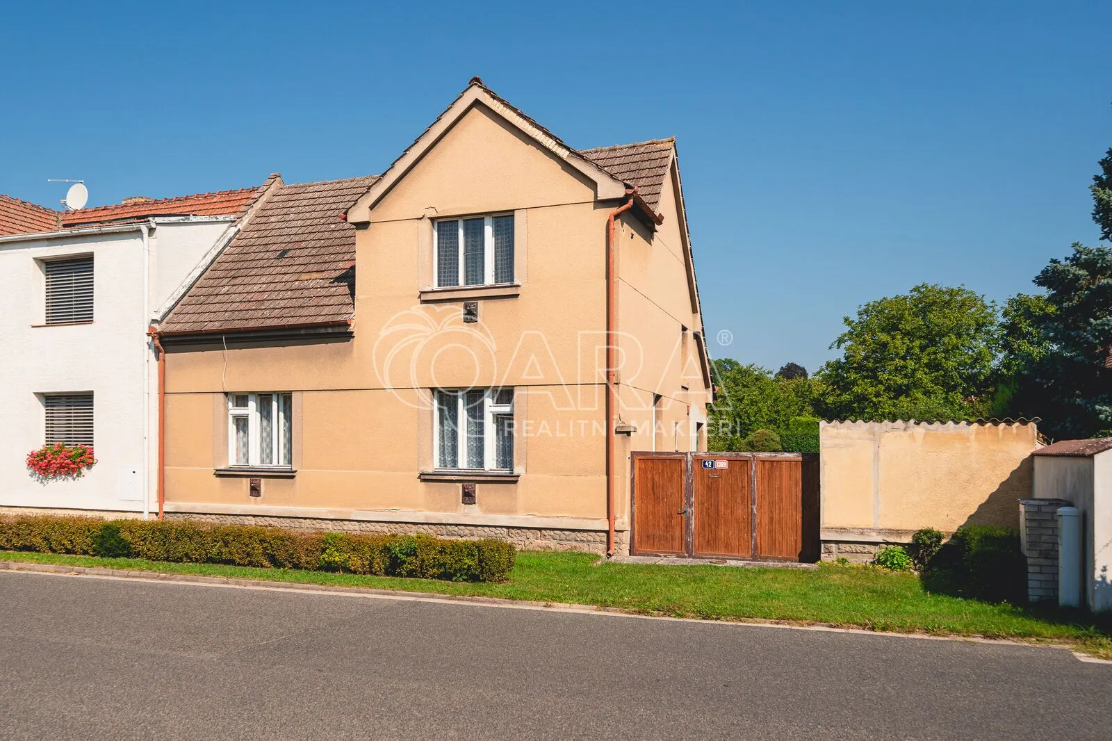 Older family house 4+1, approx. 150 m², plot 1135 m², Čechova Street, Lysá nad Labem